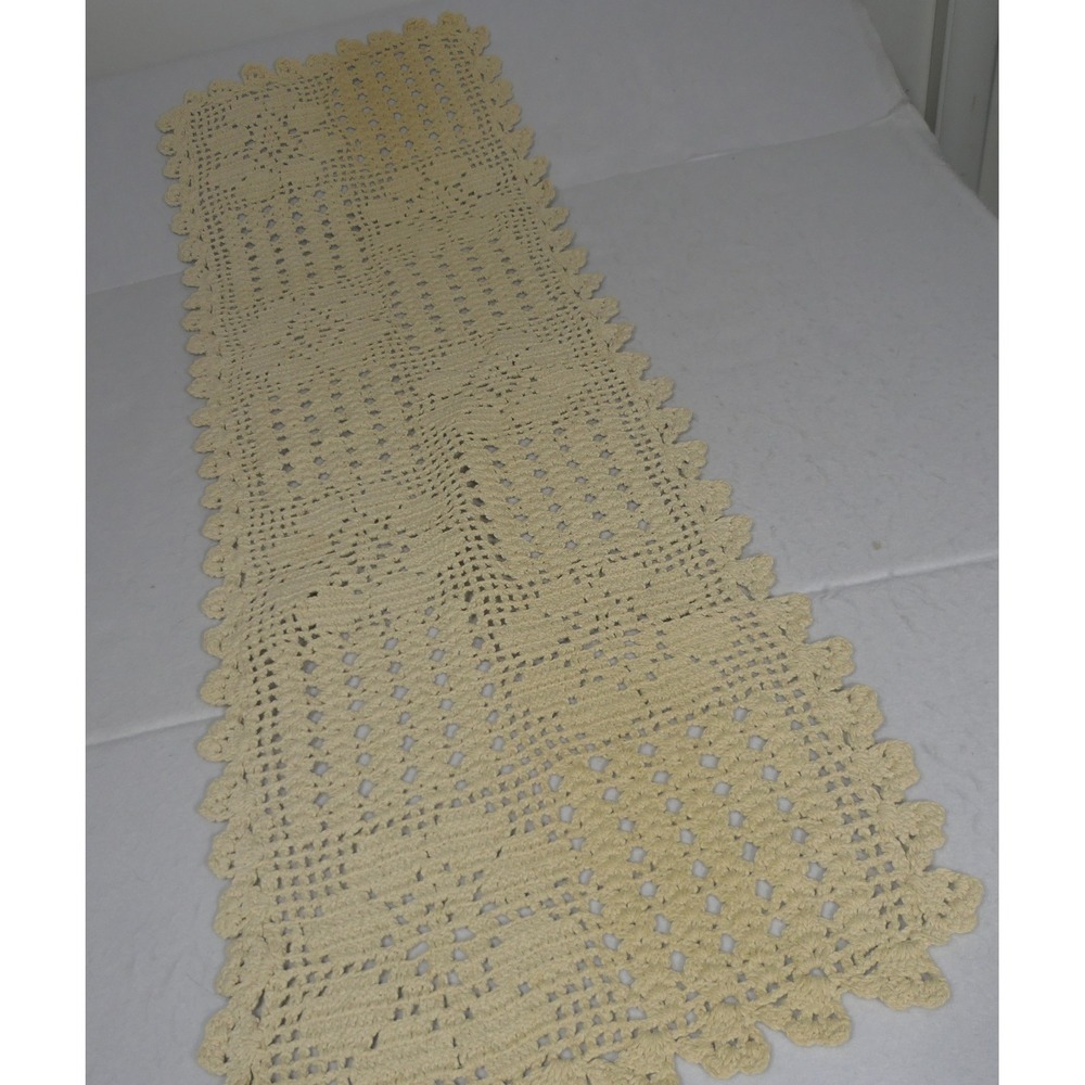 Handmade Table Runner 43x13 Cream Crochet Lace Vintage Cottagecore Farmhouse